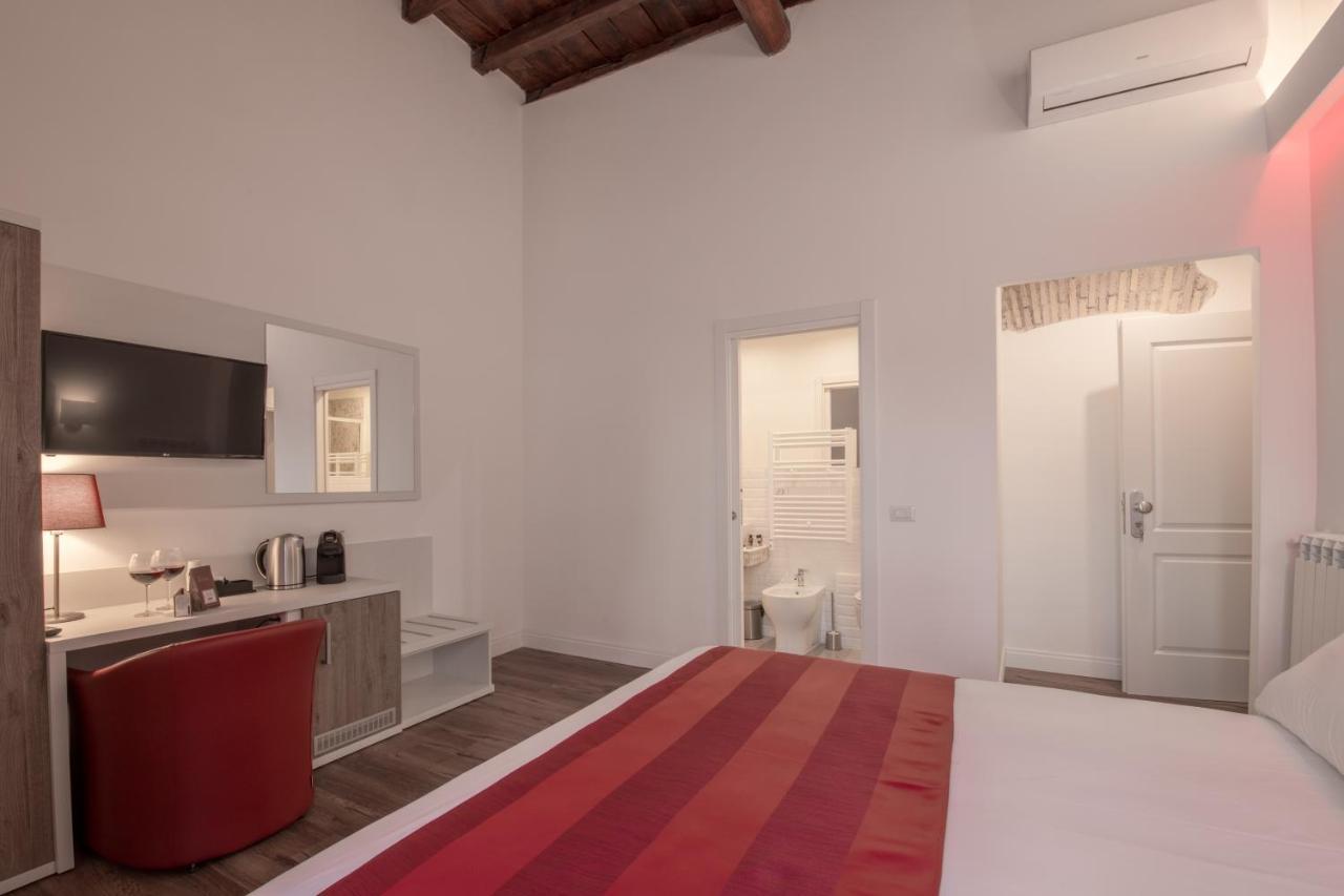 Отель Magenta Luxury Argentina Рим Экстерьер фото