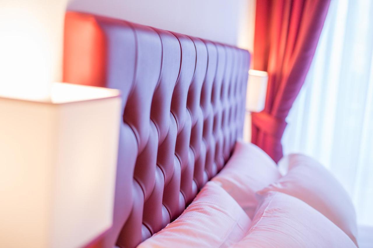 Отель Magenta Luxury Argentina Рим Экстерьер фото